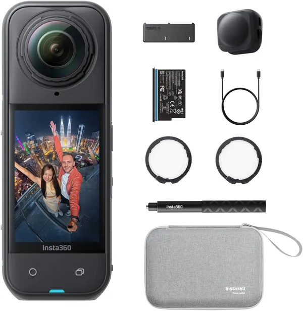 Insta360 X5 Essentials Bundle - Водонепроницаемая 8K 360° Экшн-камера
