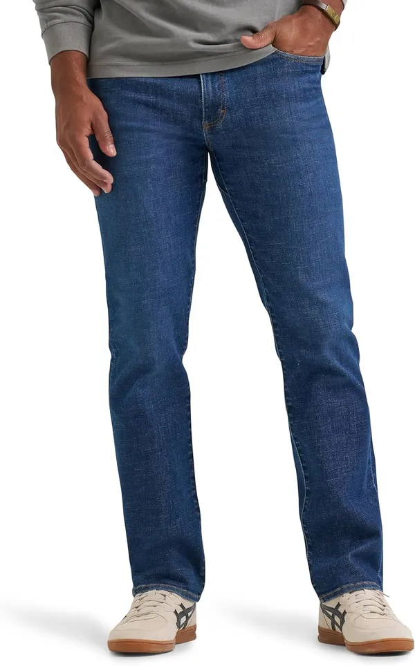 Lee Extreme Motion Regular Straight Jean with Cool Temp Jeans